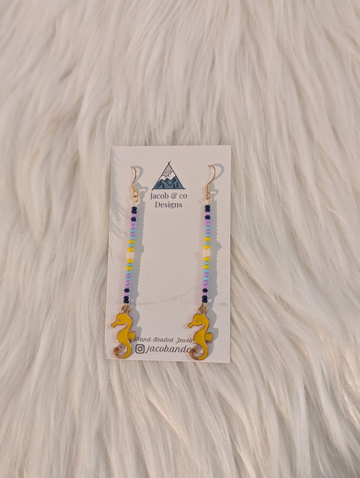 Straight Pin earrings - seahorse